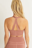 HALTER BACK DETAIL SPORTS BRA