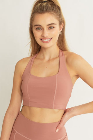 HALTER BACK DETAIL SPORTS BRA