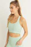 HALTER BACK DETAIL SPORTS BRA