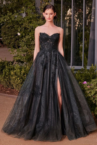 STRAPLESS LAYERED TULLE GOWN