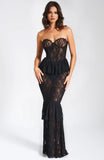 ROBE LONGUE EN DENTELLE NOIRE QUENNELL 