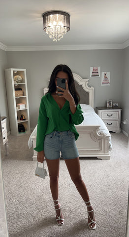 GREEN BUTTON UP